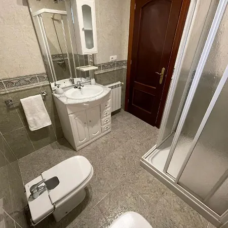 Casa de Férias Con Vistas Al Mar, Piscina, Pista Futbol...ideal Familias Con Ninos Baredo