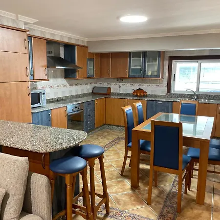 Con Vistas Al Mar, Piscina, Pista Futbol...ideal Familias Con Ninos * Baredo